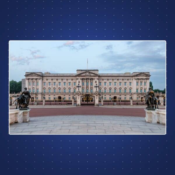 Buckingham Palace | £200 Cash